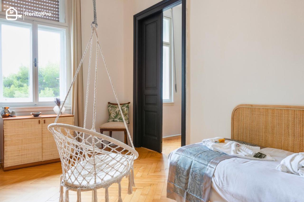 Center - Reserved Parking & Wi-fi Appartamento *